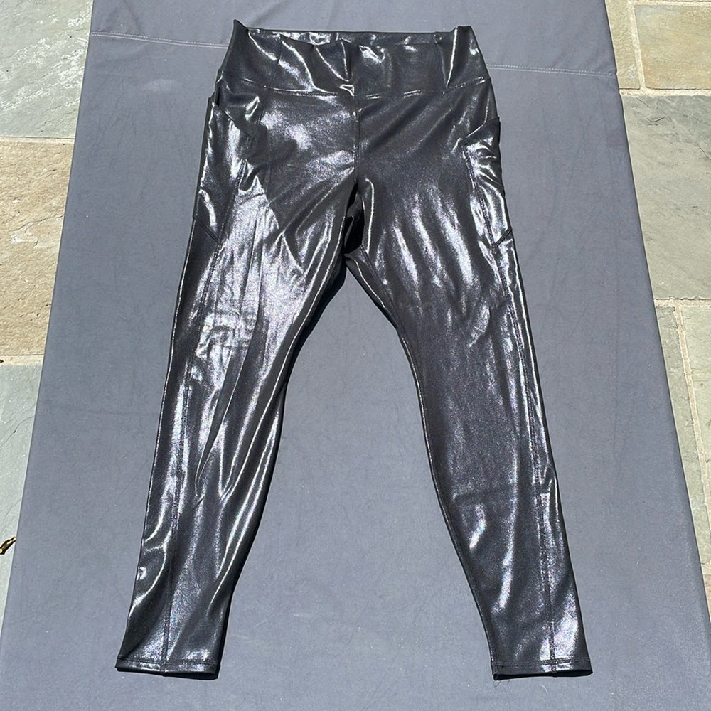 Fabletics Define PowerHold® High-Waisted 7/8 Legging - Picture 5 of 12
